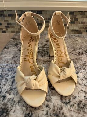 Sam Edelman Patent Cream Knot Front Block Heels
